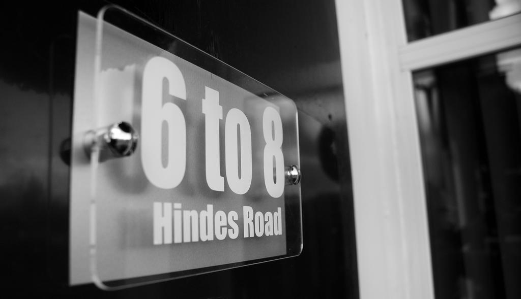 The Hindes Hotel Harrow Extérieur photo