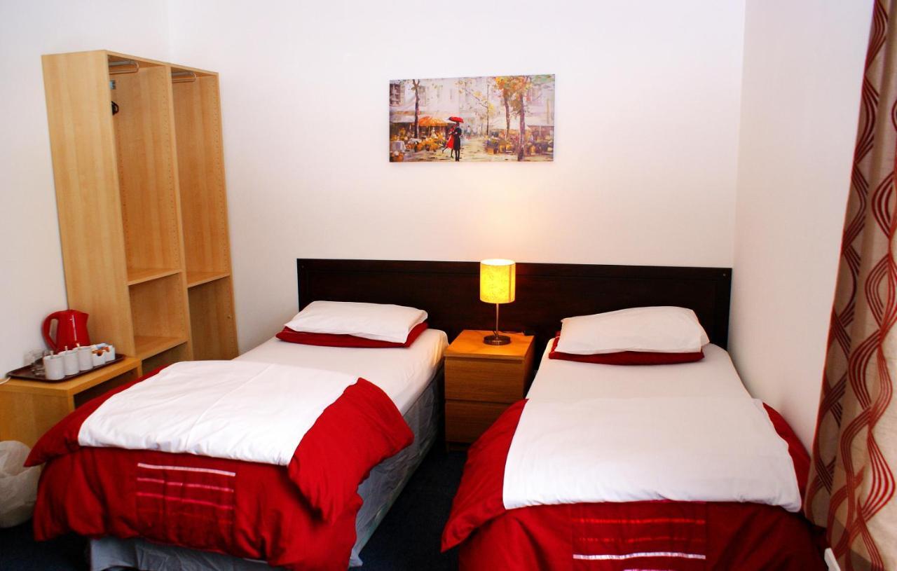 The Hindes Hotel Harrow Chambre photo